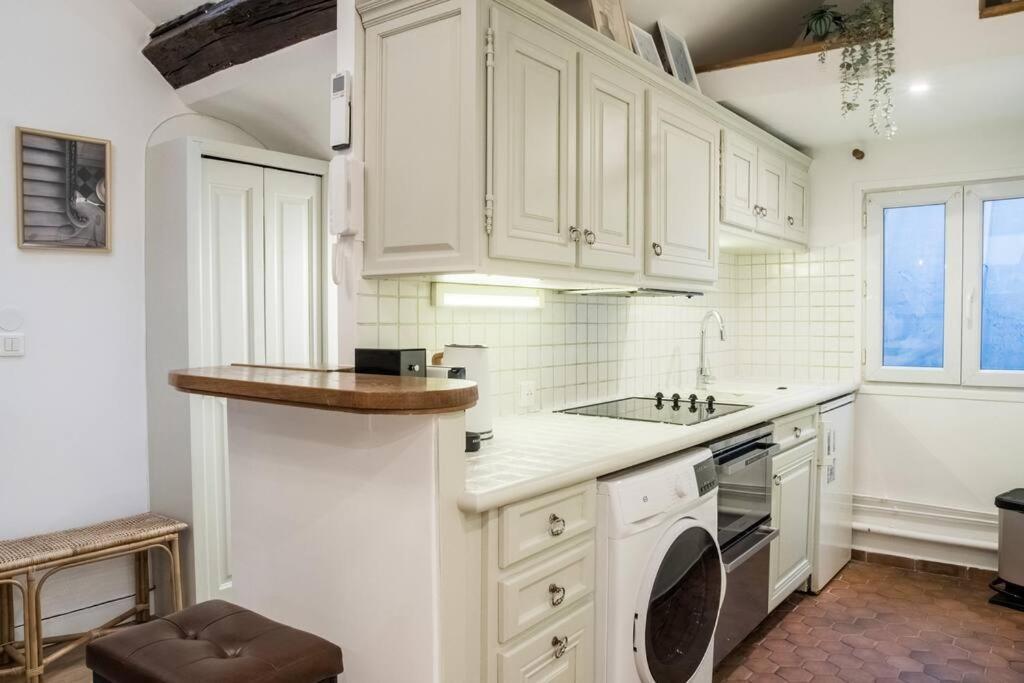 Spacious Studio In Paris Hyper Center - Smart Tv & Wifi - 4P Buitenkant foto